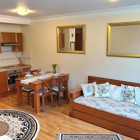 Przy Promenadzie Apartman