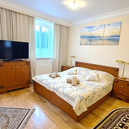 Przy Promenadzie Apartman *